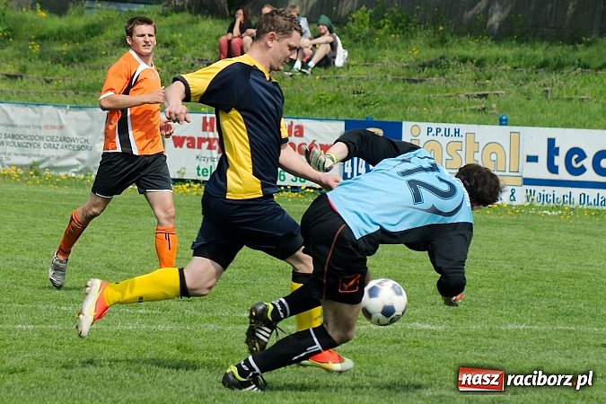 Zdjęcie w galerii na portalu naszraciborz.pl: Derby Raciborza: Dobra passa Płoni przerwana wiadomości z regionu