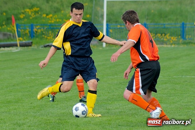 Zdjęcie w galerii na portalu naszraciborz.pl: Derby Raciborza: Dobra passa Płoni przerwana wiadomości z regionu
