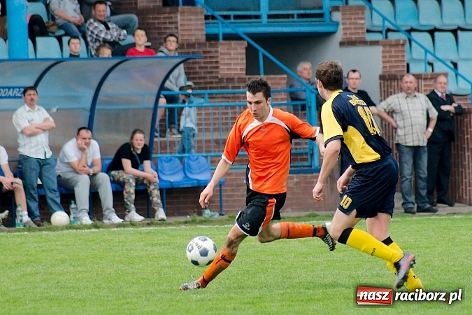 Zdjęcie w galerii na portalu naszraciborz.pl: Derby Raciborza: Dobra passa Płoni przerwana wiadomości z regionu