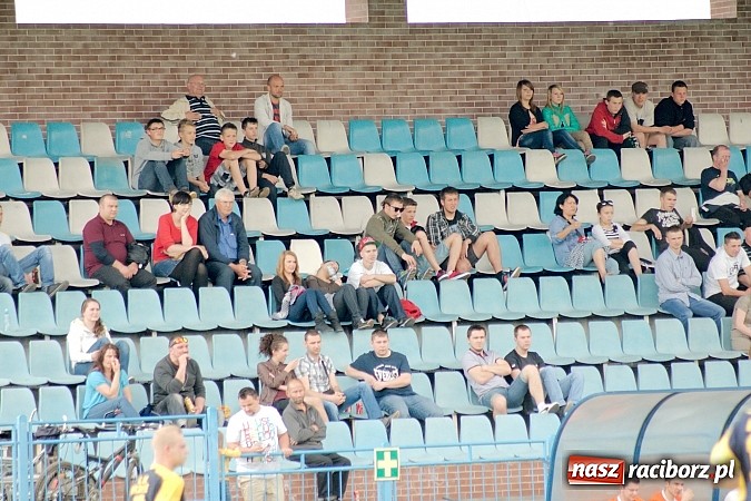 Zdjęcie w galerii na portalu naszraciborz.pl: Derby Raciborza: Dobra passa Płoni przerwana wiadomości z regionu