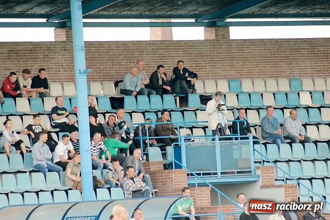 Zdjęcie w galerii na portalu naszraciborz.pl: Derby Raciborza: Dobra passa Płoni przerwana wiadomości z regionu