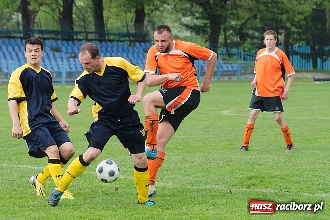 Zdjęcie w galerii na portalu naszraciborz.pl: Derby Raciborza: Dobra passa Płoni przerwana wiadomości z regionu