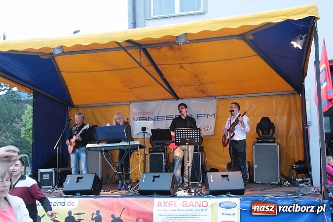 Zdjęcie w galerii na portalu naszraciborz.pl: Modern Talking na majówce w Wojnowicach wiadomości z regionu