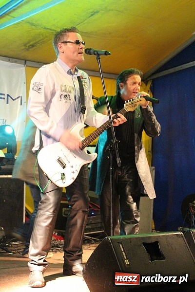 Zdjęcie w galerii na portalu naszraciborz.pl: Modern Talking na majówce w Wojnowicach wiadomości z regionu