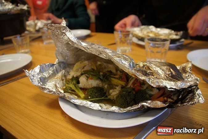 Zdjęcie w galerii na portalu naszraciborz.pl: Ze szkoły na Ostrogu do Islandii wiadomości z regionu