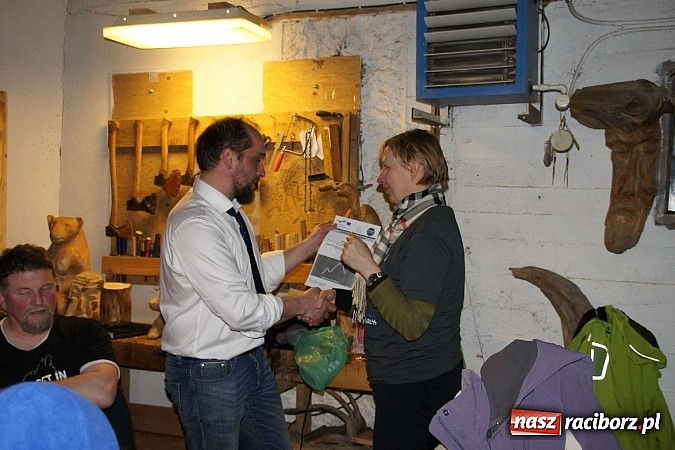 Zdjęcie w galerii na portalu naszraciborz.pl: Ze szkoły na Ostrogu do Islandii wiadomości z regionu