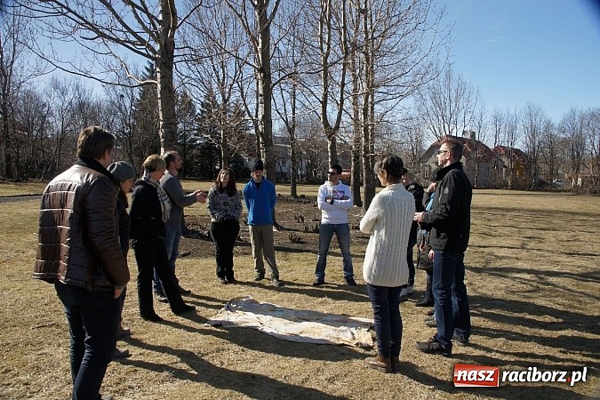 Zdjęcie w galerii na portalu naszraciborz.pl: Ze szkoły na Ostrogu do Islandii wiadomości z regionu