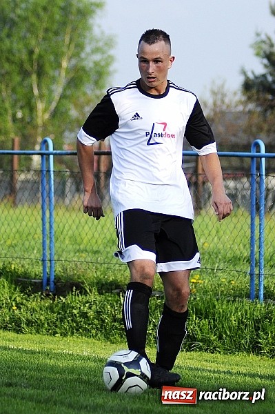 Zdjęcie w galerii na portalu naszraciborz.pl: Emocje w końcówce. Turza lepsza od Ocic wiadomości z regionu