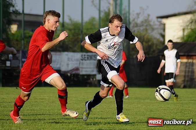 Zdjęcie w galerii na portalu naszraciborz.pl: Emocje w końcówce. Turza lepsza od Ocic wiadomości z regionu