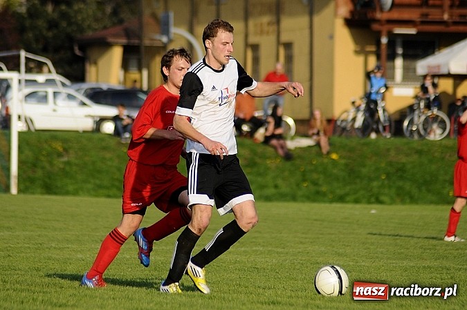 Zdjęcie w galerii na portalu naszraciborz.pl: Emocje w końcówce. Turza lepsza od Ocic wiadomości z regionu