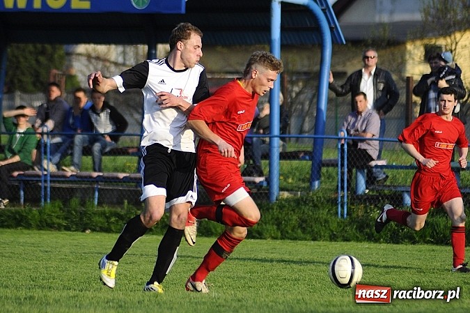 Zdjęcie w galerii na portalu naszraciborz.pl: Emocje w końcówce. Turza lepsza od Ocic wiadomości z regionu