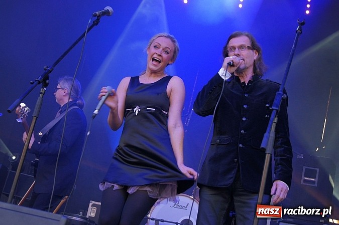 Zdjęcie w galerii na portalu naszraciborz.pl: Majówkowa prywatka na raciborskim rynku wiadomości z regionu