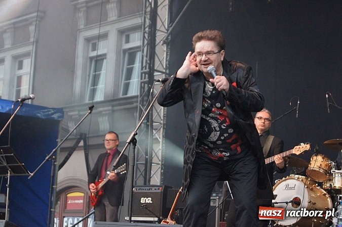 Zdjęcie w galerii na portalu naszraciborz.pl: Majówkowa prywatka na raciborskim rynku wiadomości z regionu