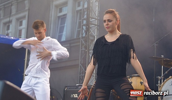 Zdjęcie w galerii na portalu naszraciborz.pl: Majówkowa prywatka na raciborskim rynku wiadomości z regionu