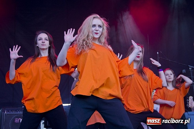 Zdjęcie w galerii na portalu naszraciborz.pl: Majówkowa prywatka na raciborskim rynku wiadomości z regionu