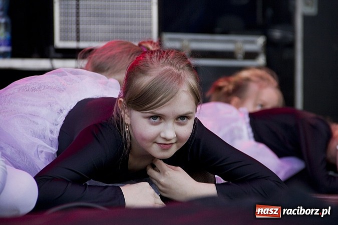 Zdjęcie w galerii na portalu naszraciborz.pl: Majówkowa prywatka na raciborskim rynku wiadomości z regionu