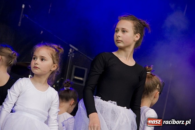 Zdjęcie w galerii na portalu naszraciborz.pl: Majówkowa prywatka na raciborskim rynku wiadomości z regionu