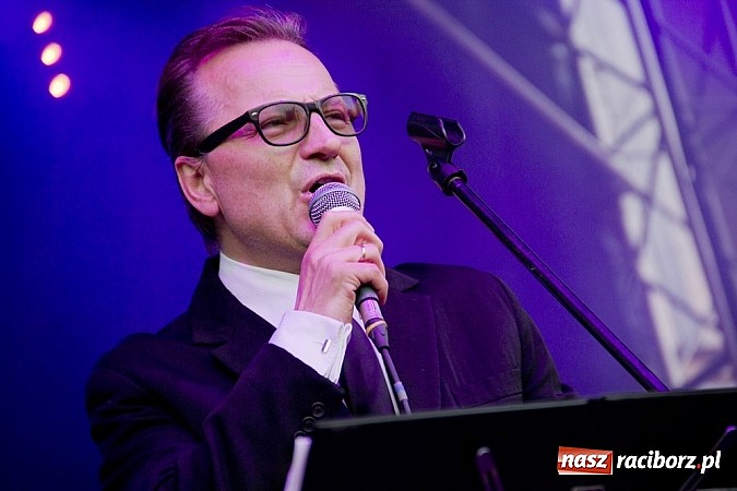 Zdjęcie w galerii na portalu naszraciborz.pl: Majówkowa prywatka na raciborskim rynku wiadomości z regionu