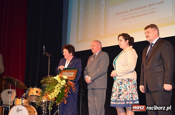 Zdjęcie w galerii na portalu naszraciborz.pl: Zielone Czeki dla ludzi o zielonych sercach wiadomości z regionu