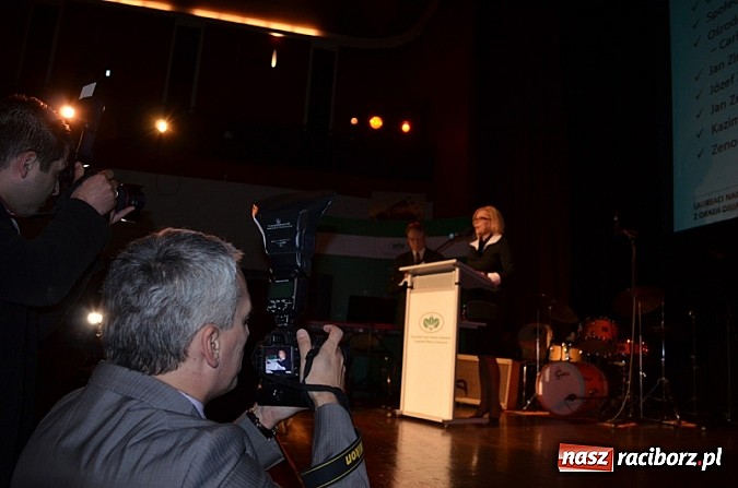 Zdjęcie w galerii na portalu naszraciborz.pl: Zielone Czeki dla ludzi o zielonych sercach wiadomości z regionu