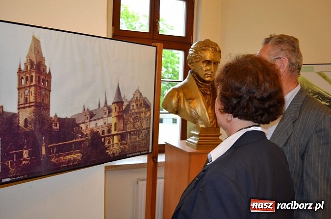 Zdjęcie w galerii na portalu naszraciborz.pl: O Eichendorffie na zamku wiadomości z regionu