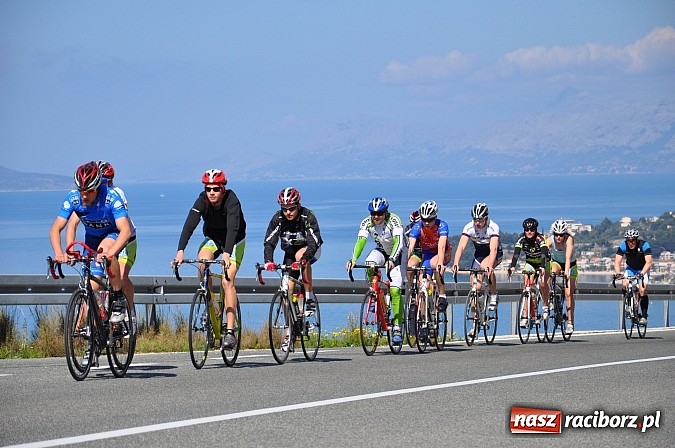 Zdjęcie w galerii na portalu naszraciborz.pl: Triathloniści z ZSOMS Racibórz rozpoczynają sezon startowy wiadomości z regionu