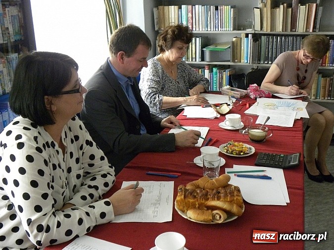 Zdjęcie w galerii na portalu naszraciborz.pl: V Konkurs Gwary Śląskiej Na cołki karpyntel wiadomości z regionu