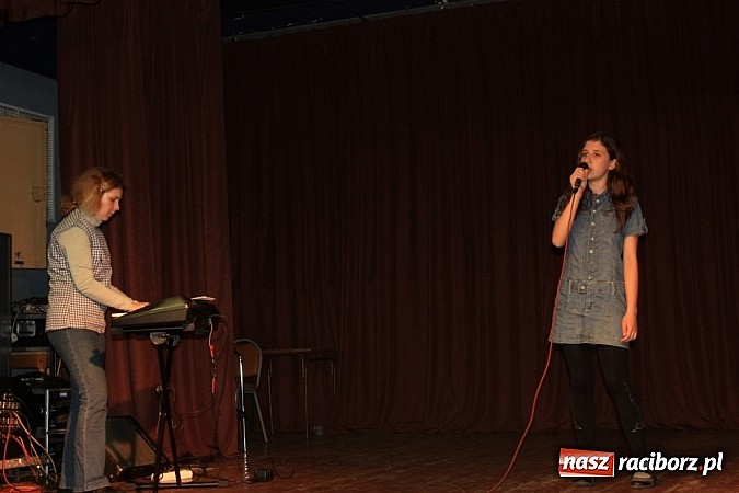 Zdjęcie w galerii na portalu naszraciborz.pl: Zyg-Zak z Wojnowic zdobył Grand Prix przeglądu w Krzanowicach wiadomości z regionu