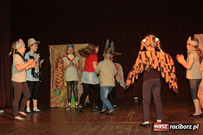 Zdjęcie w galerii na portalu naszraciborz.pl: Zyg-Zak z Wojnowic zdobył Grand Prix przeglądu w Krzanowicach wiadomości z regionu