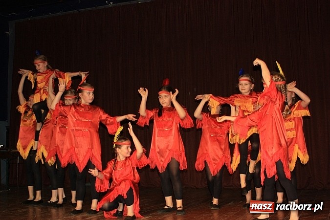 Zdjęcie w galerii na portalu naszraciborz.pl: Zyg-Zak z Wojnowic zdobył Grand Prix przeglądu w Krzanowicach wiadomości z regionu