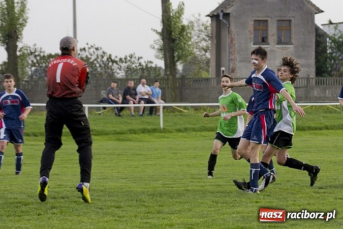 Zdjęcie w galerii na portalu naszraciborz.pl: Porażka Studziennej w końcówce spotkania wiadomości z regionu