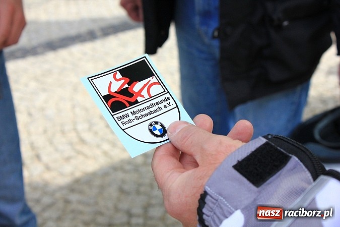Zdjęcie w galerii na portalu naszraciborz.pl: Motocykliści z Roth w fabryce czekolady wiadomości z regionu