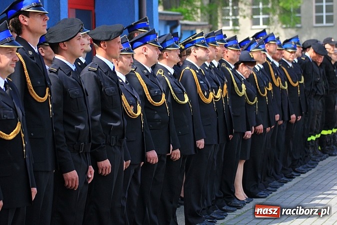 Zdjęcie w galerii na portalu naszraciborz.pl: W Raciborzu świętowano Dzień Strażaka wiadomości z regionu