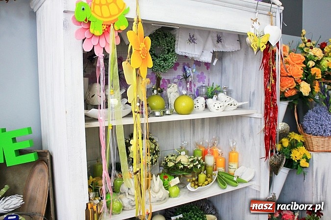 Zdjęcie w galerii na portalu naszraciborz.pl: Podaruj swojej Mamie piękne kwiaty wiadomości z regionu