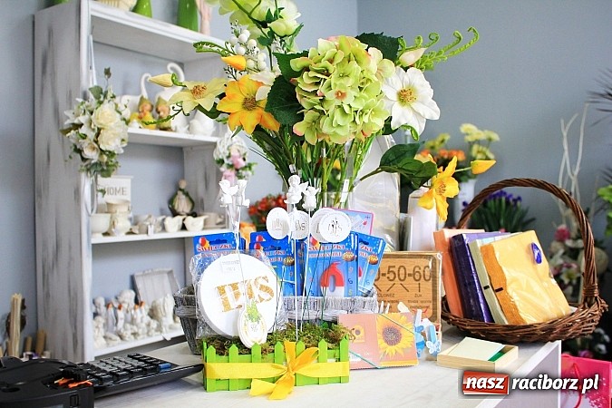 Zdjęcie w galerii na portalu naszraciborz.pl: Podaruj swojej Mamie piękne kwiaty wiadomości z regionu