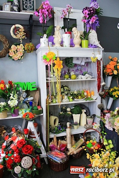 Zdjęcie w galerii na portalu naszraciborz.pl: Podaruj swojej Mamie piękne kwiaty wiadomości z regionu