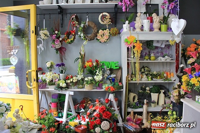 Zdjęcie w galerii na portalu naszraciborz.pl: Podaruj swojej Mamie piękne kwiaty wiadomości z regionu