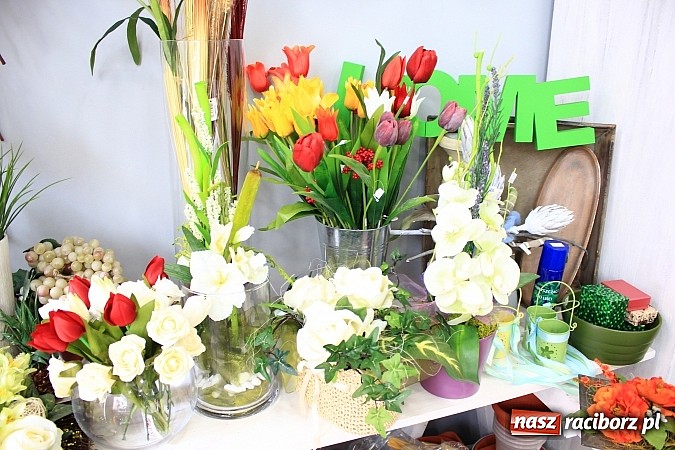 Zdjęcie w galerii na portalu naszraciborz.pl: Podaruj swojej Mamie piękne kwiaty wiadomości z regionu