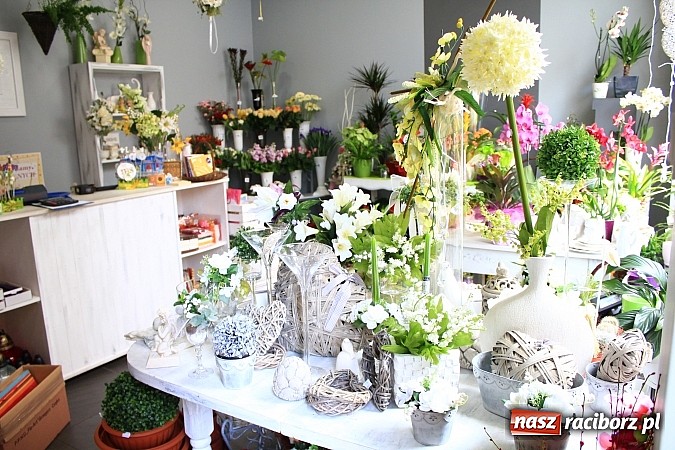 Zdjęcie w galerii na portalu naszraciborz.pl: Podaruj swojej Mamie piękne kwiaty wiadomości z regionu