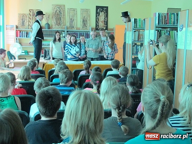 Zdjęcie w galerii na portalu naszraciborz.pl: Poznali rosyjskie tradycje... wiadomości z regionu