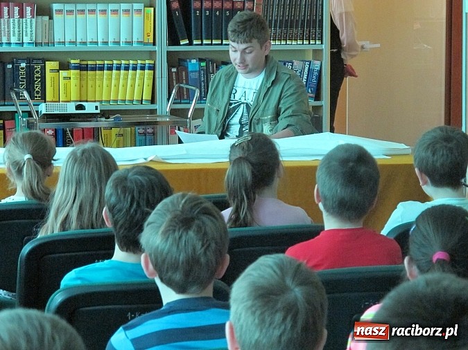 Zdjęcie w galerii na portalu naszraciborz.pl: Poznali rosyjskie tradycje... wiadomości z regionu