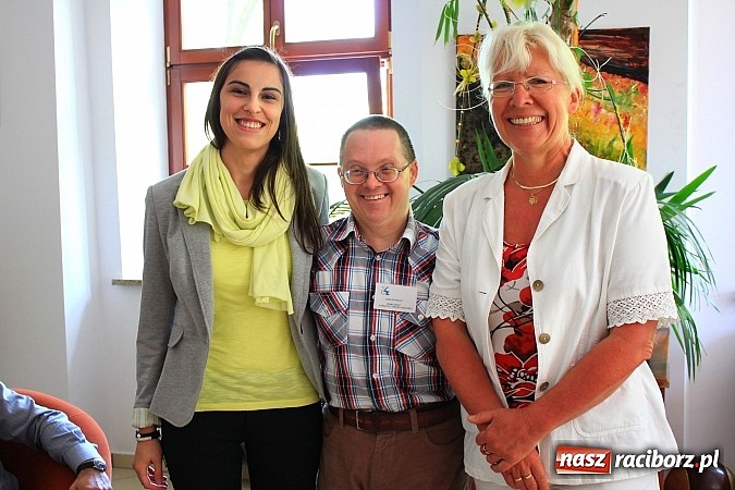 Zdjęcie w galerii na portalu naszraciborz.pl: Niepełnosprawni pracują na Zamku i... nie tylko wiadomości z regionu