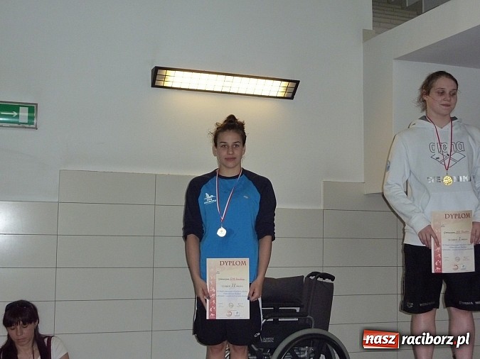 Zdjęcie w galerii na portalu naszraciborz.pl: Pływanie: GMS w złocie i srebrze wiadomości z regionu