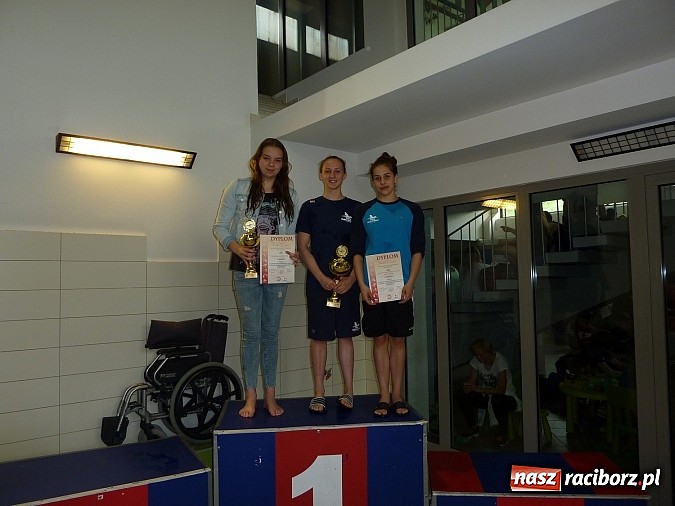 Zdjęcie w galerii na portalu naszraciborz.pl: Pływanie: GMS w złocie i srebrze wiadomości z regionu