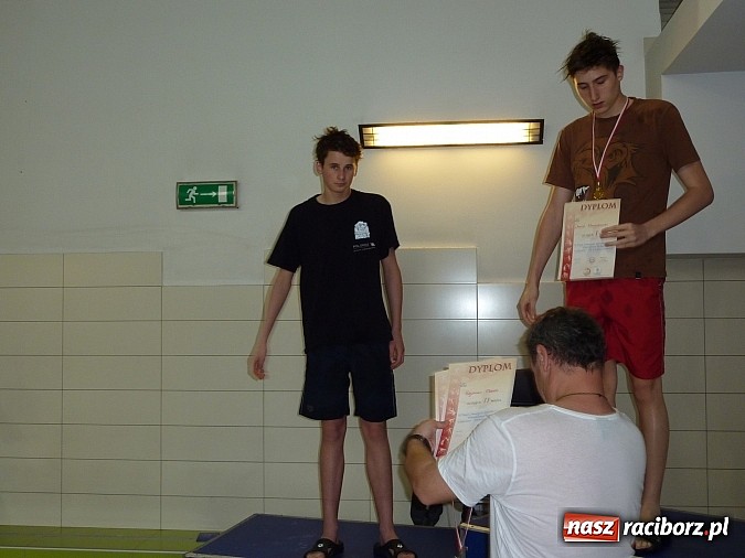 Zdjęcie w galerii na portalu naszraciborz.pl: Pływanie: GMS w złocie i srebrze wiadomości z regionu