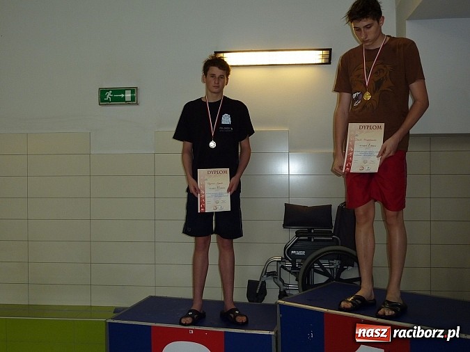 Zdjęcie w galerii na portalu naszraciborz.pl: Pływanie: GMS w złocie i srebrze wiadomości z regionu