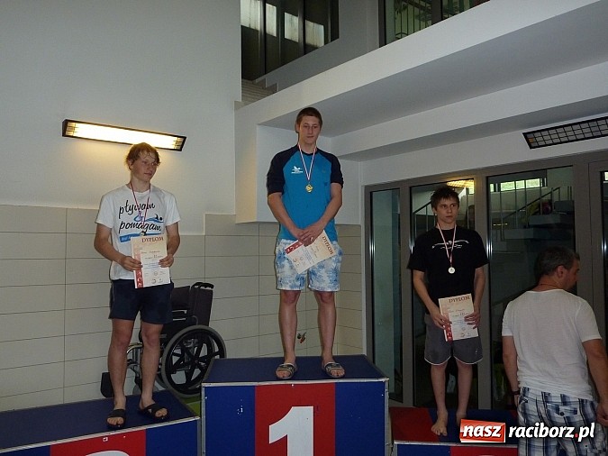Zdjęcie w galerii na portalu naszraciborz.pl: Pływanie: GMS w złocie i srebrze wiadomości z regionu