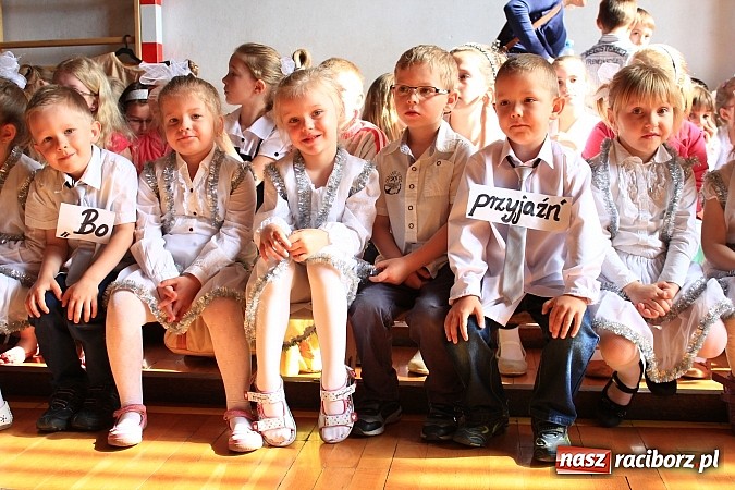 Zdjęcie w galerii na portalu naszraciborz.pl: III Festiwal pozytywnych wartości  wiadomości z regionu