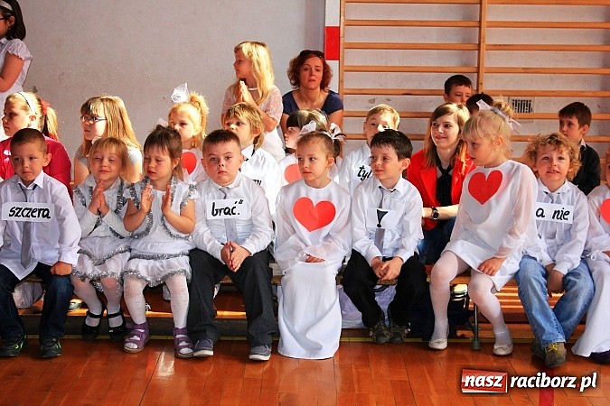 Zdjęcie w galerii na portalu naszraciborz.pl: III Festiwal pozytywnych wartości  wiadomości z regionu