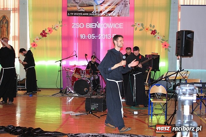 Zdjęcie w galerii na portalu naszraciborz.pl: III Festiwal pozytywnych wartości  wiadomości z regionu